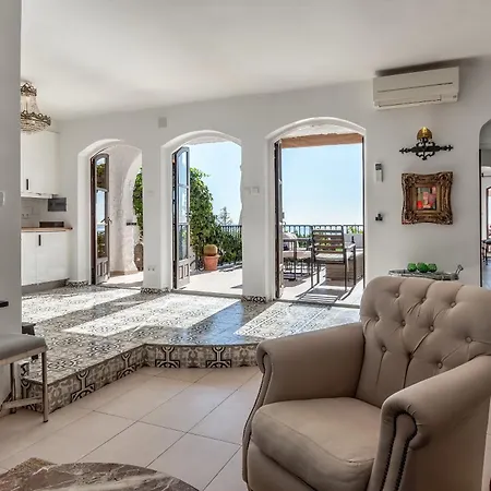 Casa La Vista Villa